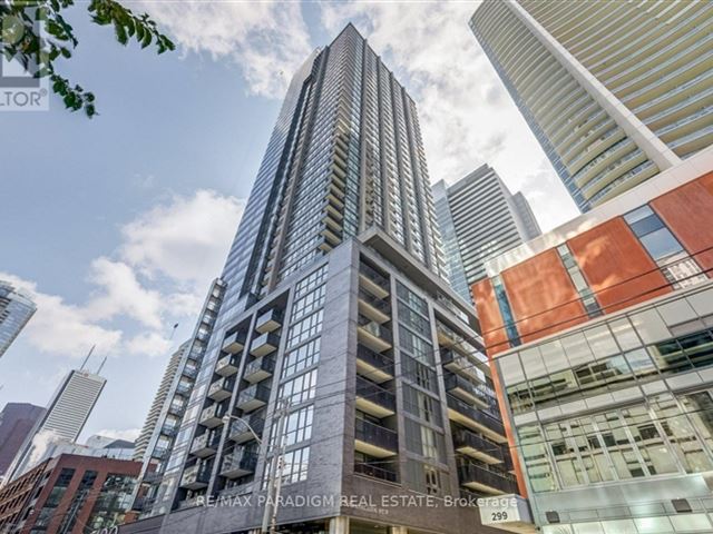 The Pinnacle on Adelaide - 806 295 Adelaide Street West - photo 1