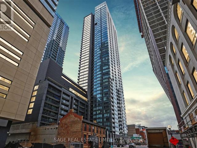 The Pinnacle on Adelaide - 3604 295 Adelaide Street West - photo 1