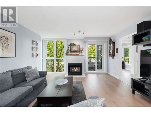 Shaughnessy Gate - 305 2988 Alder Street - photo 1