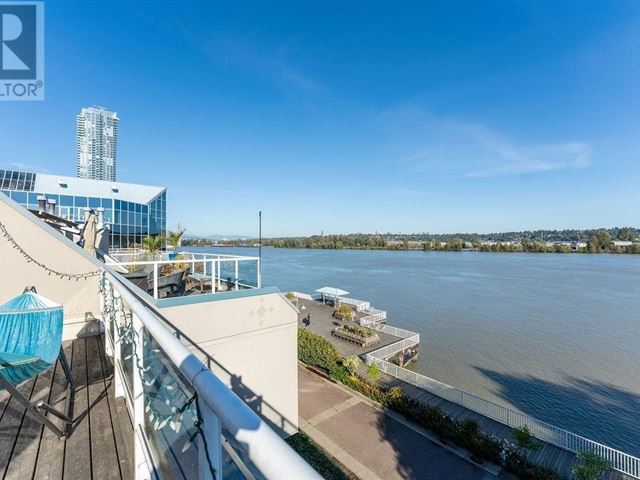 Quayside Terrace - 404 5 K De K Court - photo 2