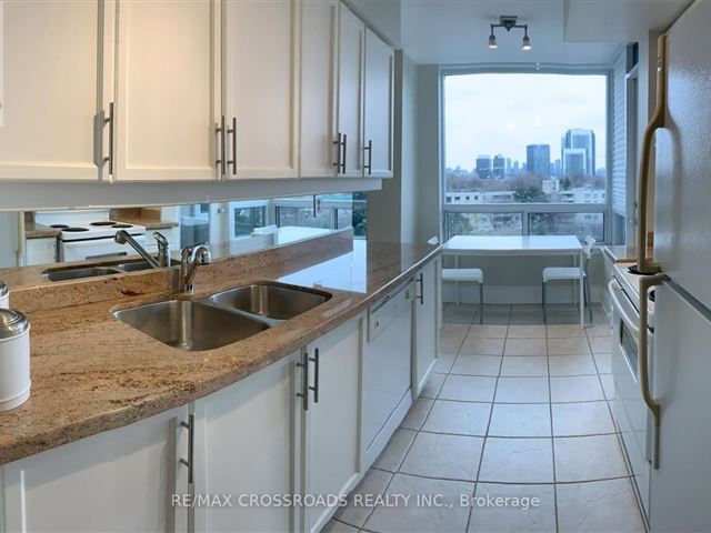 NY Towers - The Chrysler - 405 1 Rean Drive - photo 3