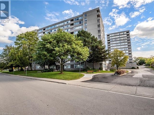 30 and 40 Harrisford Condos - 1108 30 Harrisford Street - photo 2