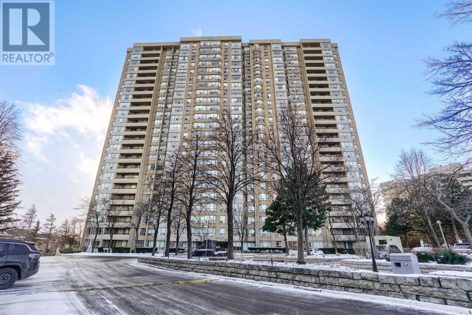 30 Malta Avenue, Unit 1110, Brampton — For sale @ $639,900 | CondoDork.com