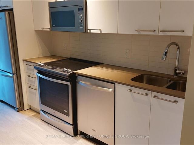 Minto 30 Roehampton - th3 30 Roehampton Avenue - photo 3