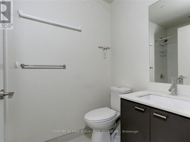 Minto 30 Roehampton - 2805 30 Roehampton Avenue - photo 3