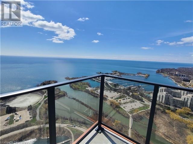 Sky Tower at Eau Du Soleil - 5007 30 Shore Breeze Drive - photo 3