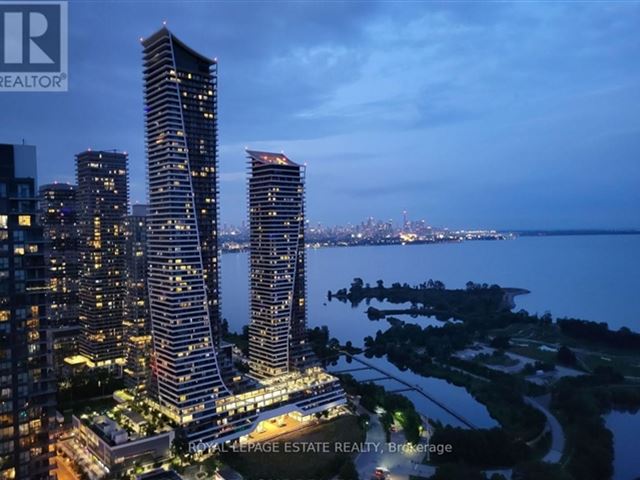 Sky Tower at Eau Du Soleil - 1123 30 Shore Breeze Drive - photo 1