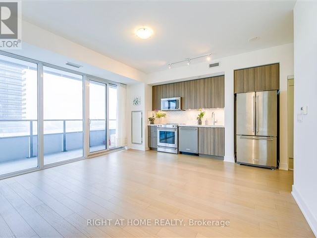 Sky Tower at Eau Du Soleil - 4611 30 Shore Breeze Drive - photo 2