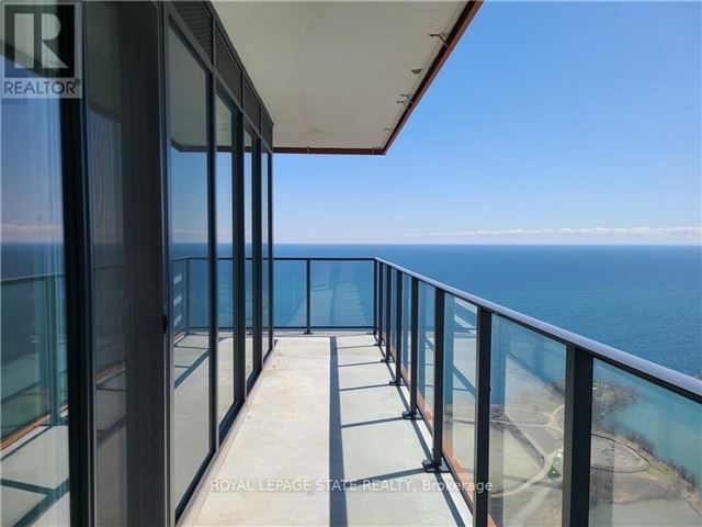 Sky Tower at Eau Du Soleil - 5007 30 Shore Breeze Drive - photo 2