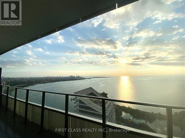 Sky Tower at Eau Du Soleil - 6207 30 Shore Breeze Drive - photo 1