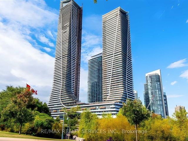 Sky Tower at Eau Du Soleil - 4417 30 Shore Breeze Drive - photo 1