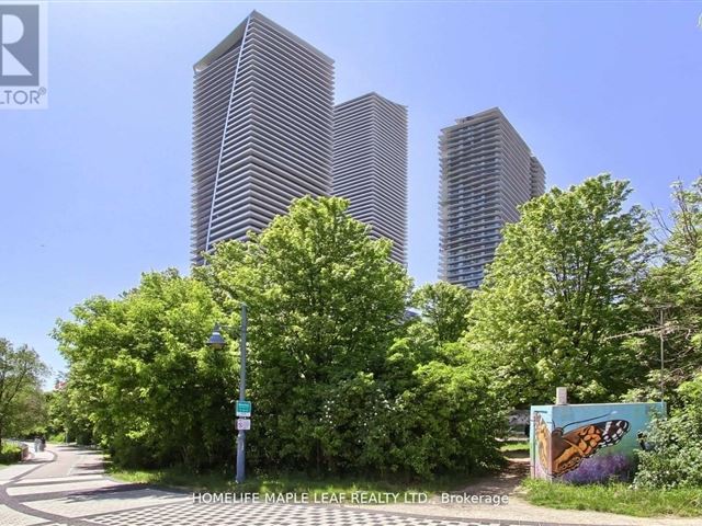 Sky Tower at Eau Du Soleil - 1124 30 Shore Breeze Drive - photo 2