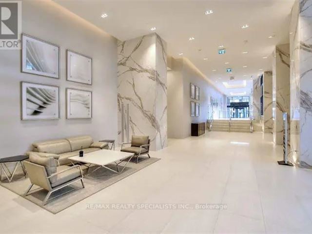 Sky Tower at Eau Du Soleil - 4220 30 Shore Breeze Drive - photo 3