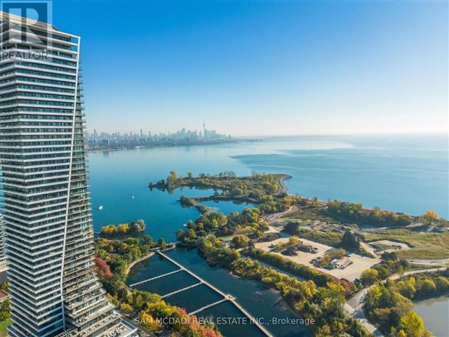 Sky Tower at Eau Du Soleil - 2122 30 Shore Breeze Drive - photo 2