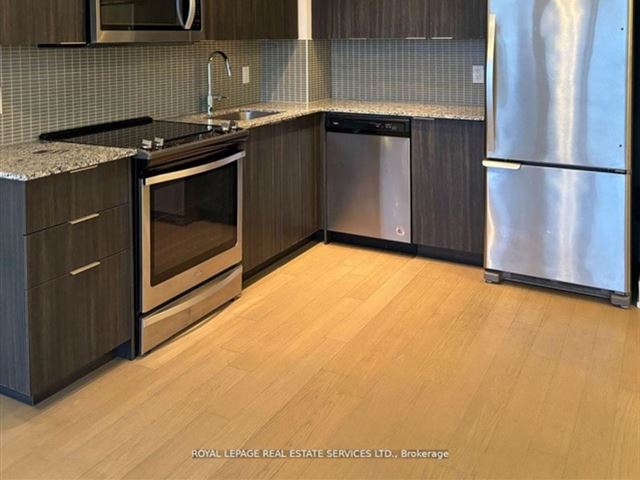 Sky Tower at Eau Du Soleil - 4620 30 Shore Breeze Drive - photo 1