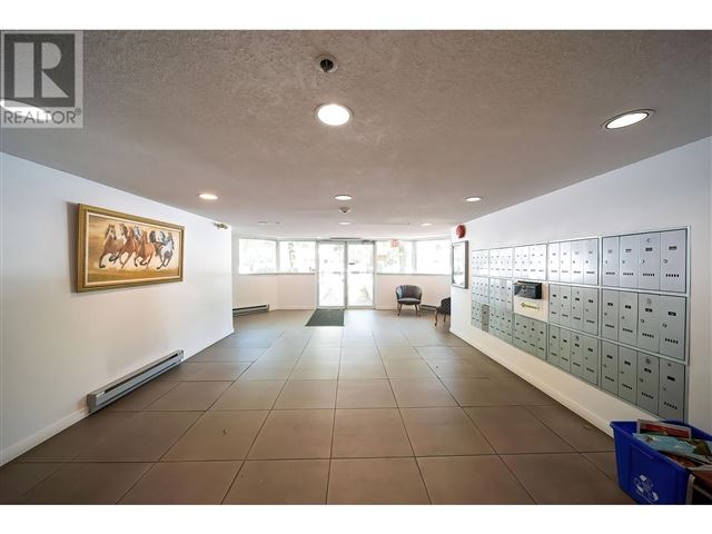 Bridgeport Court - 113 3051 Airey Drive - photo 3