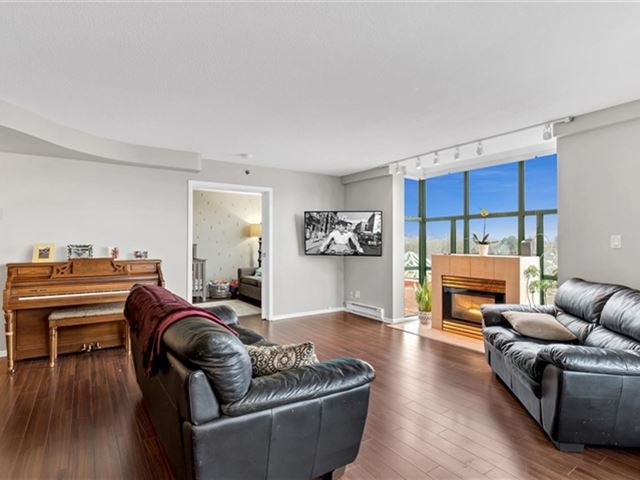 Pacifica Middlegate Tower - 701 3055 Cambie Street - photo 2