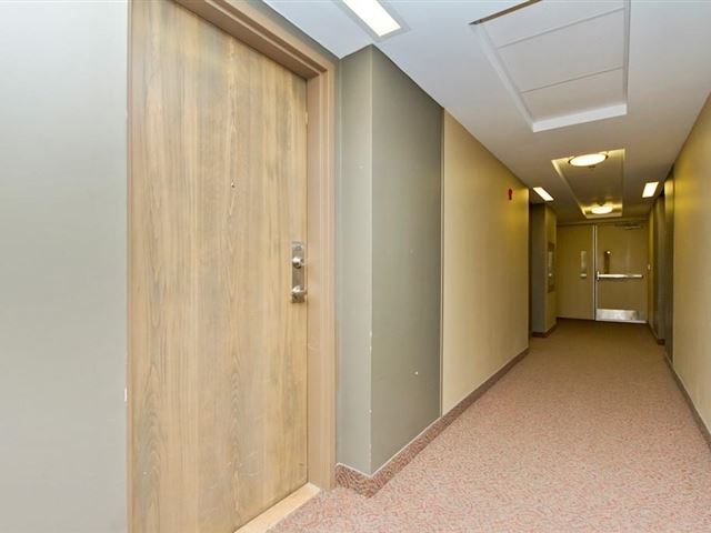 Alton Village - 215 3060 Rotary Way - photo 3