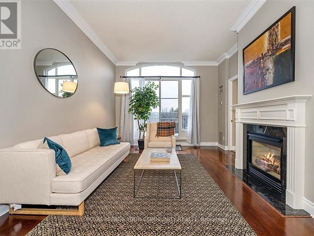 The Montgomery - 606 3085 Bloor Street West - photo 3