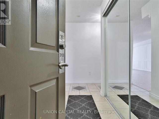 Cedar Gate Condos - 313 309 Major Mackenzie Drive East - photo 2