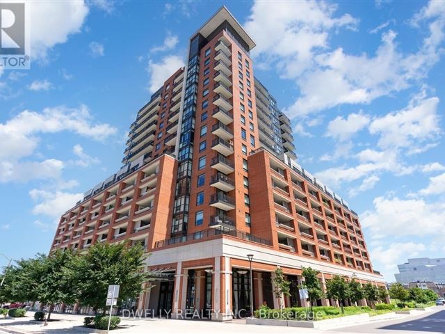 Residenze Palazzo at Treviso 3 - 1505 3091 Dufferin Street - photo 1