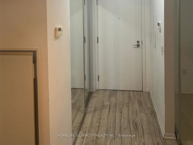 Residenze Palazzo at Treviso 3 - 418 3091 Dufferin Street - photo 2