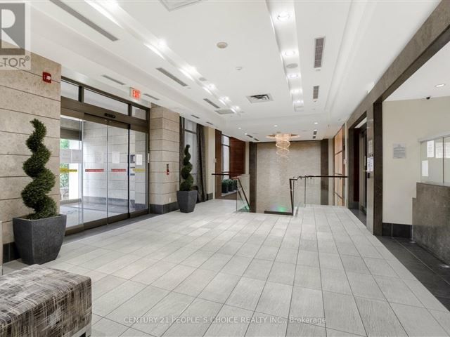 Grand Ovation Condos - 610 310 Burnhamthorpe Road West - photo 3