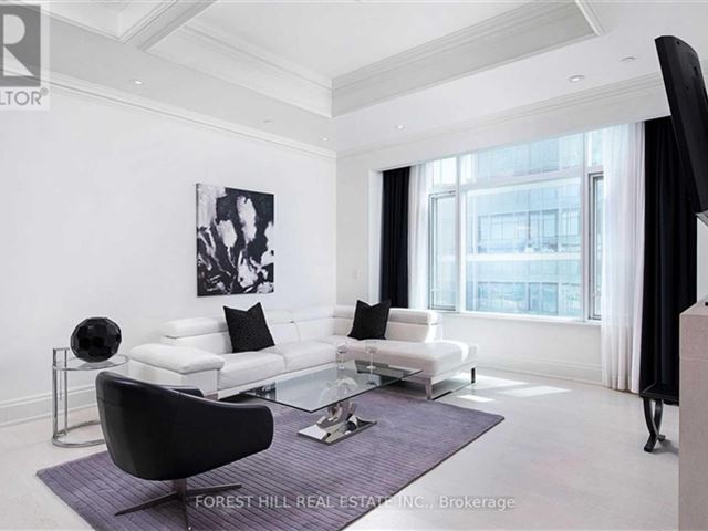 The St Regis Residences - 4202 325 Bay Street - photo 3