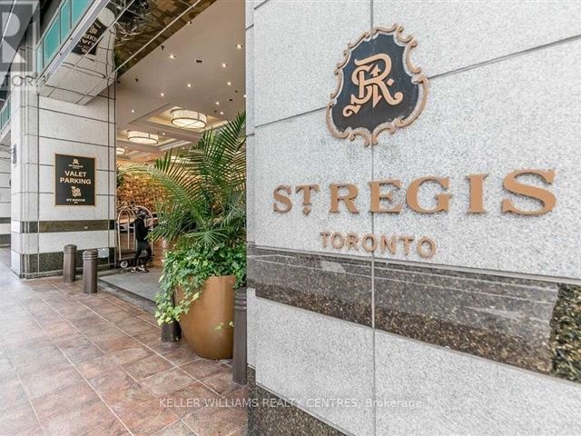 The St Regis Residences - 3401 325 Bay Street - photo 2