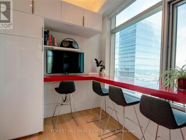 The St Regis Residences - 3904 325 Bay Street - photo 3