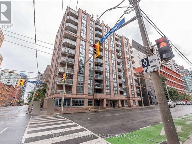 311 @ Imperial Square - 207 311 Richmond Street East - photo 1
