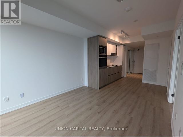 PRIME Condos - 2916 319 Jarvis Street - photo 1