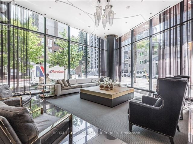 The Yorkville - 1704 32 Davenport Road - photo 3