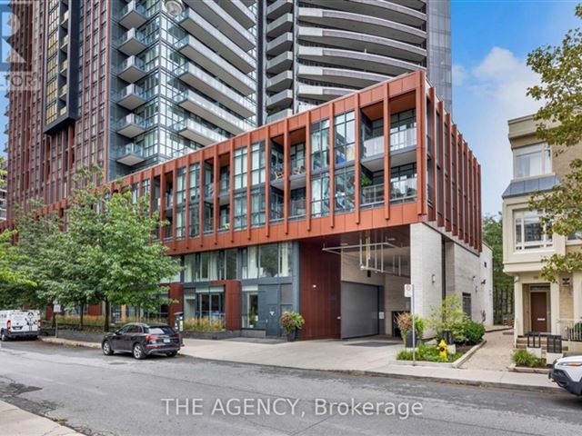 The Yorkville - th105 32 Davenport Road - photo 1