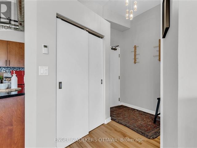 320 Parkdale AVE - 202 320 Parkdale Avenue - photo 2