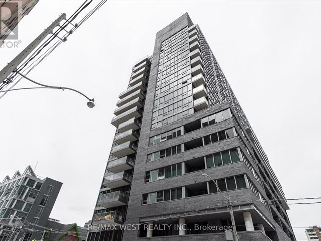 The Modern - 1112 320 Richmond Street East - photo 2