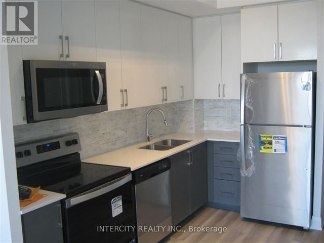 East 3220 Condos - 410 3220 Sheppard Avenue East - photo 3