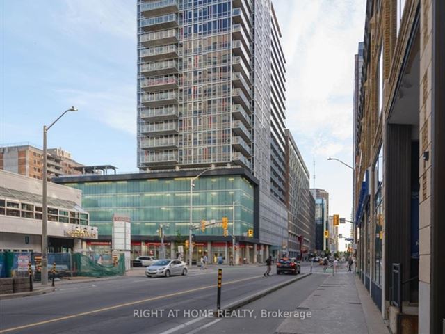 Mondrian - 615 324 Laurier Avenue West - photo 1