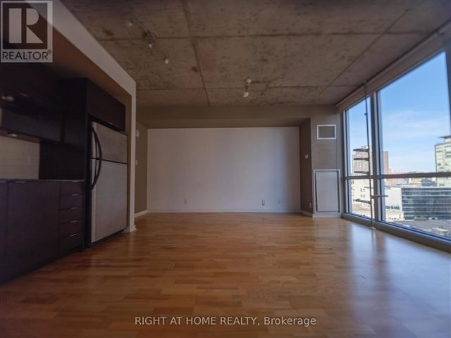 Mondrian - 615 324 Laurier Avenue West - photo 2