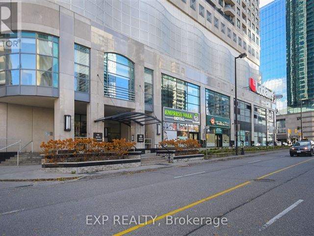 Royal Pinnacle - 2503 33 Empress Avenue - photo 1