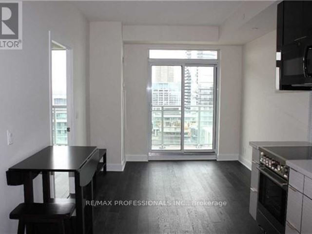 Jade Waterfront Condos - 1207 33 Shore Breeze Drive - photo 3