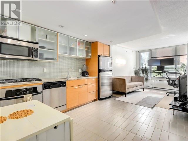 Coopers Lookout - 305 33 Smithe Street - photo 3