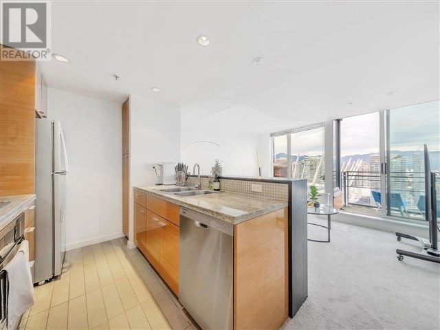 Coopers Lookout - 3301 33 Smithe Street - photo 1