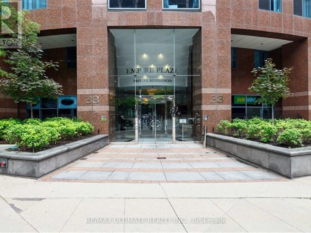 Empire Plaza - 909 33 University Avenue - photo 2