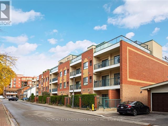 Park Lane Condominiums - ph13 33 Wallace Street - photo 2