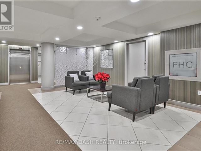 330 @ Imperial Square - 501 330 Adelaide Street East - photo 2