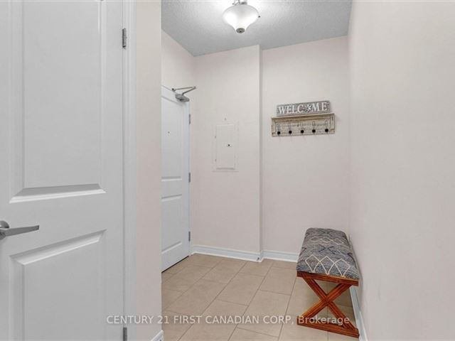 330 Ridout ST N - 1010 330 Ridout Street North - photo 2