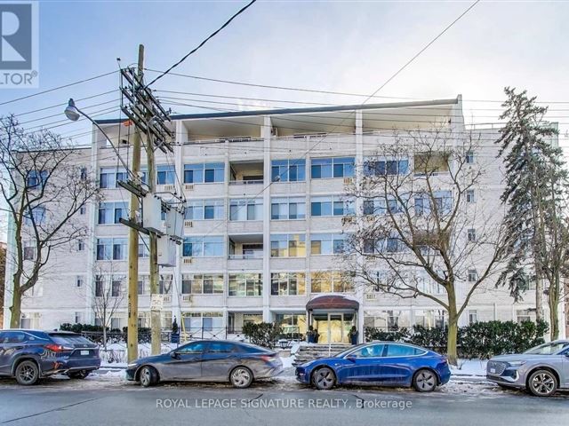 Biaritz Terrace - 212 335 Lonsdale Road - photo 1