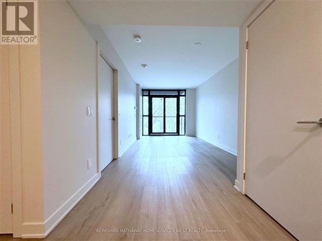 3385 Dundas Street West - 406 3385 Dundas Street West - photo 3