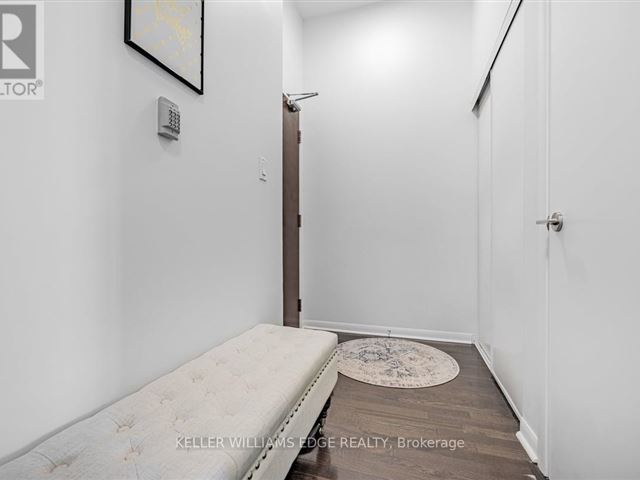 Kingswood on Bloor - 618 3391 Bloor Street West - photo 3